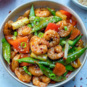 SZE-CHUAN PRAWNS WITH GARLIC SAUCE